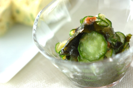 キュウリのサッパリ梅肉和え