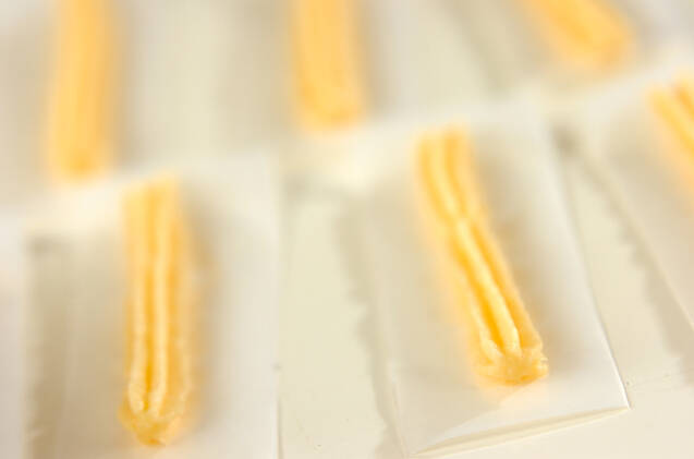 テーマパークの味を再現！カリカリモチモチ❤️チュロスの作り方の手順8