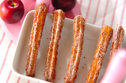 テーマパークの味を再現！カリカリモチモチ❤️チュロス