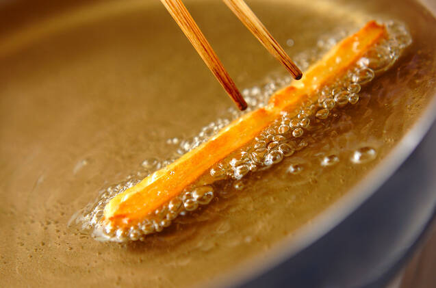 テーマパークの味を再現！カリカリモチモチ❤️チュロスの作り方の手順9