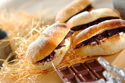 ザクザクチョコベリーサンド