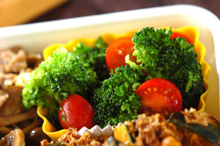 ブロッコリーのハチミツサラダ