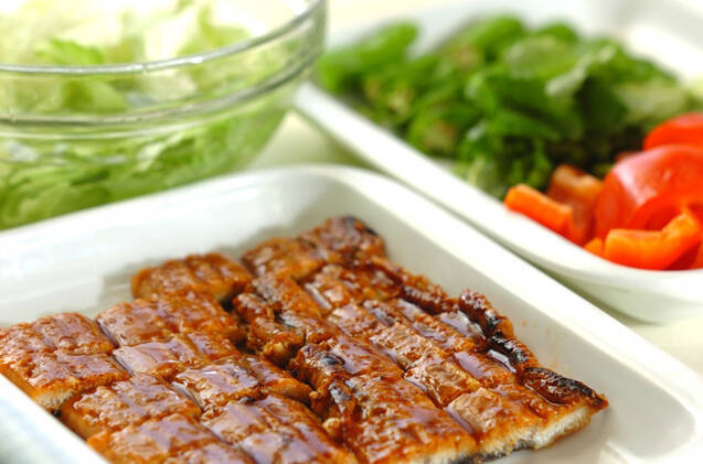 ウナギとパプリカの炒め物の作り方の手順1