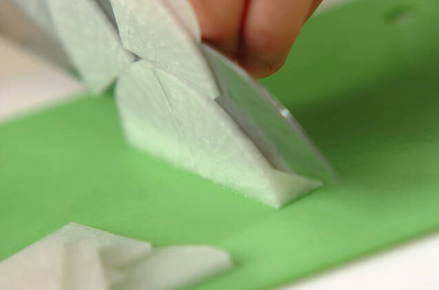 大根とキュウリのもみ漬けの作り方の手順1