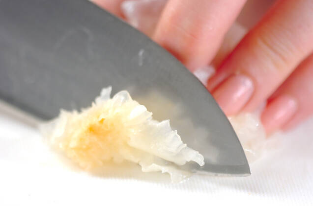 白キクラゲのデザートの作り方の手順1