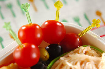 プチトマトのピンチョス