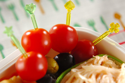 プチトマトのピンチョス