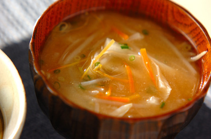 モヤシのシャキシャキみそ汁