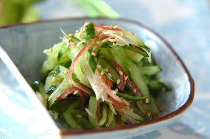 ショウガ香る！キュウリとミョウガの酢の物