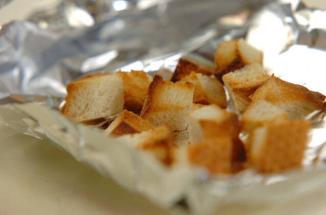 ニンニクのスープ～ソパ・デ・アホ～の作り方の手順2