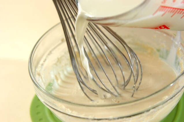 豆腐の黒ゴマプリンの作り方の手順1