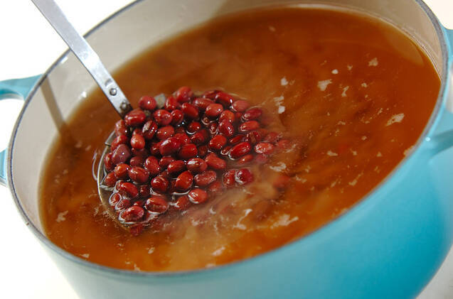 小豆の白玉ぜんざいの作り方の手順1