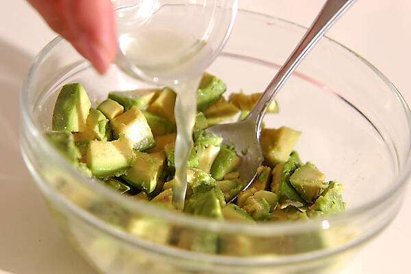 アボカド・ウニのっけの作り方の手順2