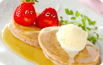 イチゴのホットケーキ