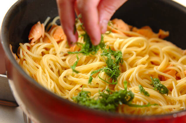サーモンと大葉のパスタの作り方の手順4