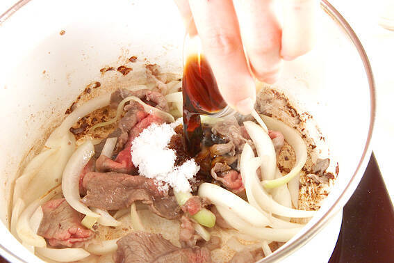 すき焼き風煮物の作り方の手順2