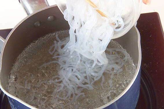 すき焼き風煮物の作り方の手順1