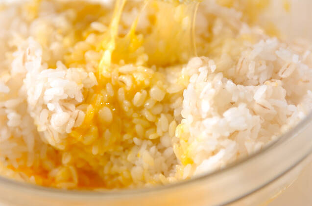 鶏レバー麦ご飯チャーハンの作り方の手順2