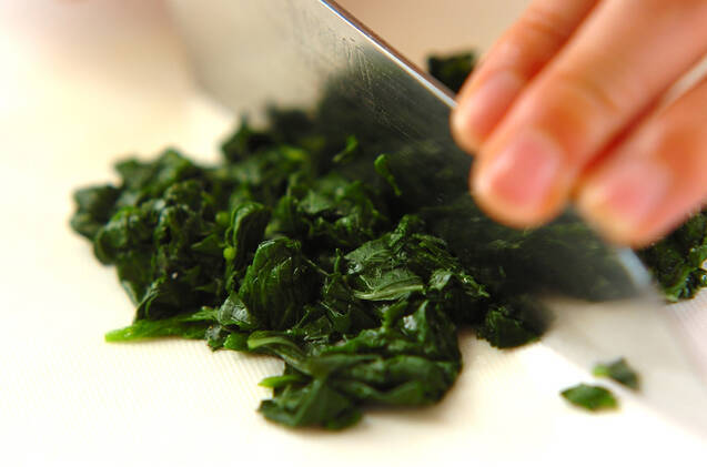 梅和えモロヘイヤの奴の作り方の手順1