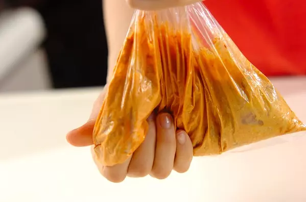 簡単タンドリーチキン フライパンで手軽に作れて本場の味に仕上げるの作り方1