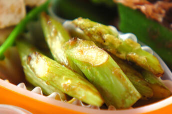 アスパラのユズコショウ炒め