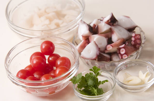 タコの炒めパスタの作り方の手順1