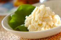 ゴマ風味のポテトサラダ