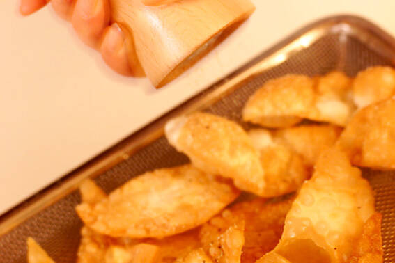 ディップと揚げワンタンの作り方の手順1