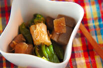 ピーマンとコンニャクのくったり煮