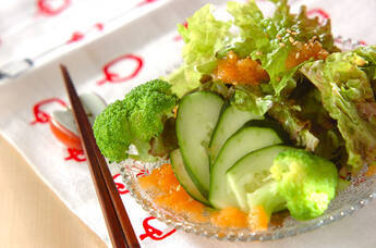 玉ネギドレッシングのサラダ