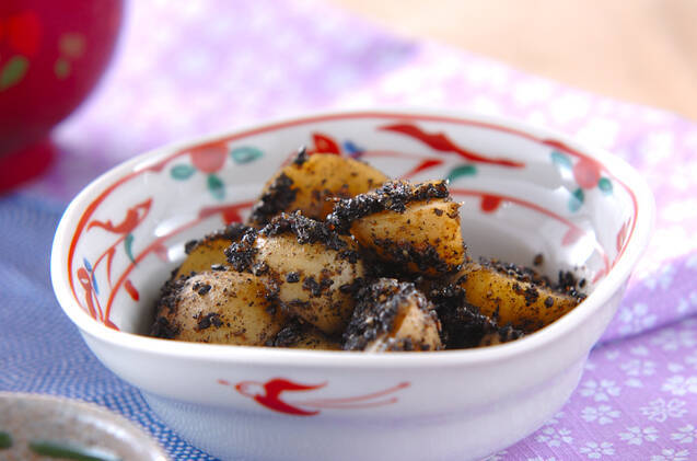 新ジャガのゴマ汚し