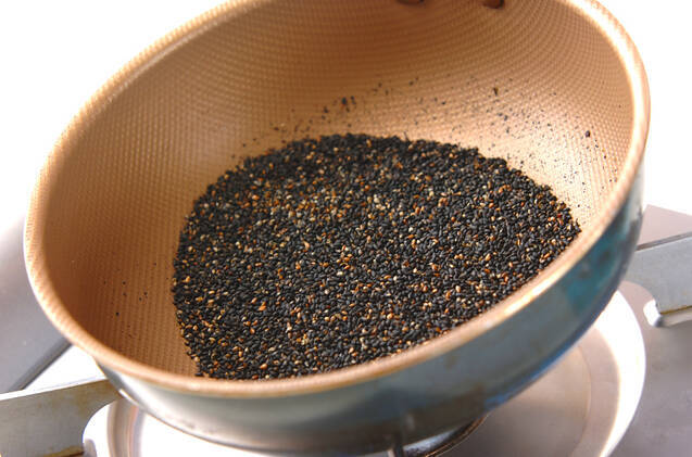 新ジャガのゴマ汚しの作り方の手順2