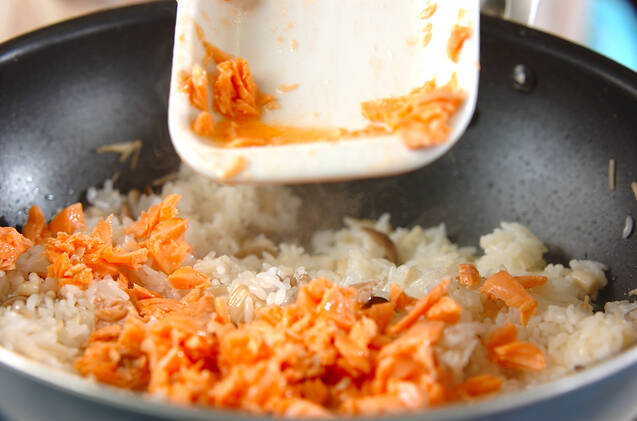 サーモンオムライスの作り方の手順5