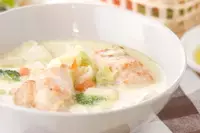 鶏胸肉と白菜のクリーム煮