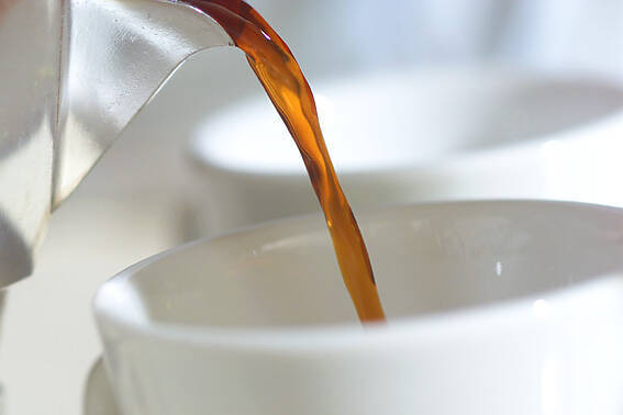 カフェラテの作り方の手順3