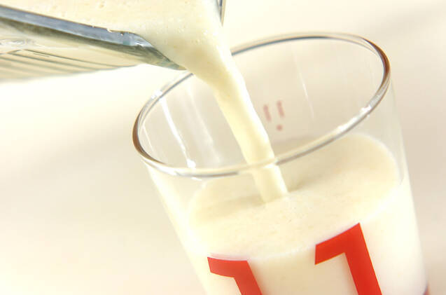 桃のヨーグルトドリンクの作り方の手順1