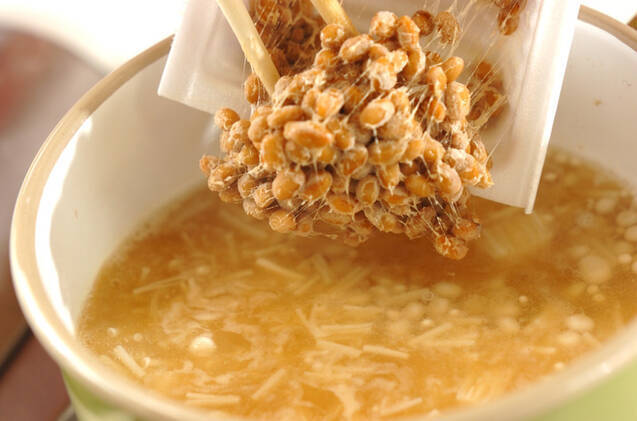 エノキ入り納豆汁の作り方の手順4