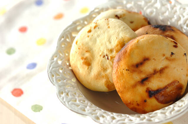 韓国の屋台菓子 ホットク風豆腐入り焼き餅