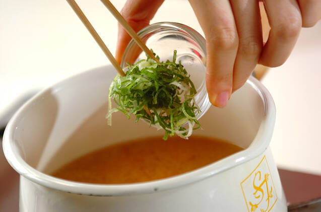 玉ネギのみそ汁の作り方の手順4