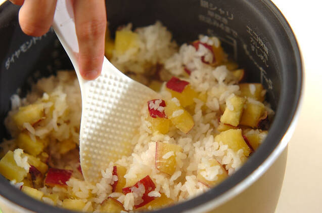 もちもちサツマイモご飯の作り方の手順4
