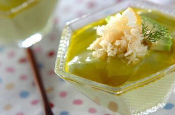 ホタテのうまみたっぷり!アボカドと豆腐のムース