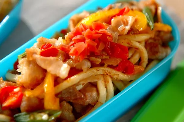 夏野菜焼きうどん レシピ 作り方 E レシピ 料理のプロが作る簡単レシピ