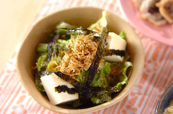 揚げしらすのサラダ