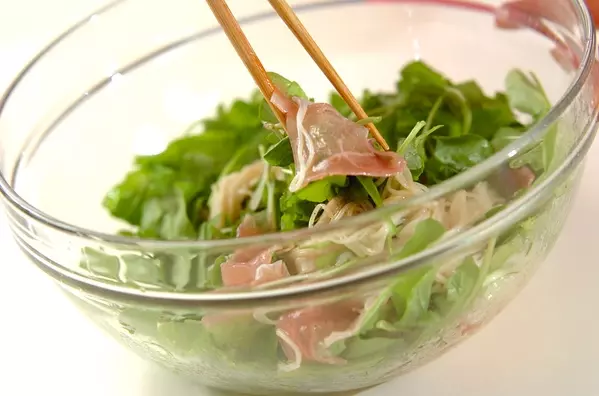 ルッコラと生ハムの冷製素麺の作り方2
