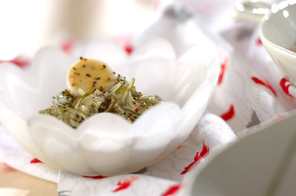 茎ワカメのマスタード和え