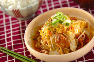 焼き鳥のモヤシ卵とじ