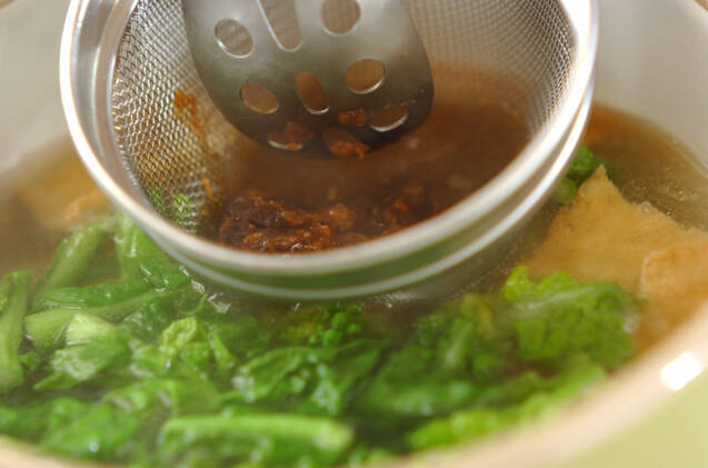 厚揚げのみそ汁の作り方の手順4