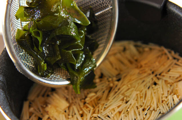 エノキのお吸い物の作り方の手順4