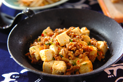 豆腐とひき肉のピリ辛炒めのレシピ 作り方 E レシピ 料理のプロが作る簡単レシピ