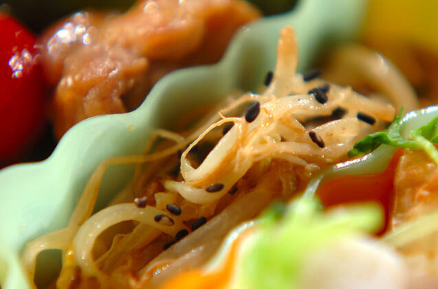 モヤシのゴマダレ炒め